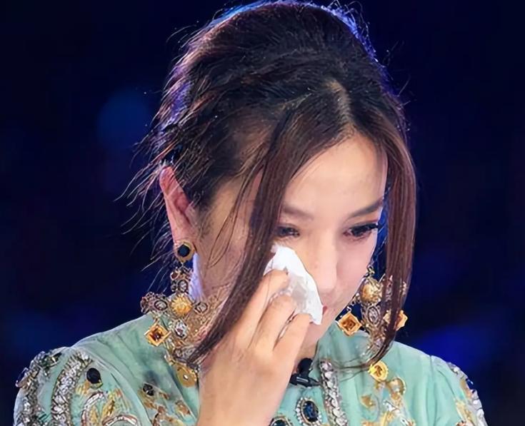 Nữ diễn vi&ecirc;n phim giờ v&agrave;ng bị cấm s&oacute;ng v&ocirc; thời hạn: 48 bộ phim bị xo&aacute; sổ, 1.900 tỷ biến mất sau 1 đ&ecirc;m- Ảnh 3.