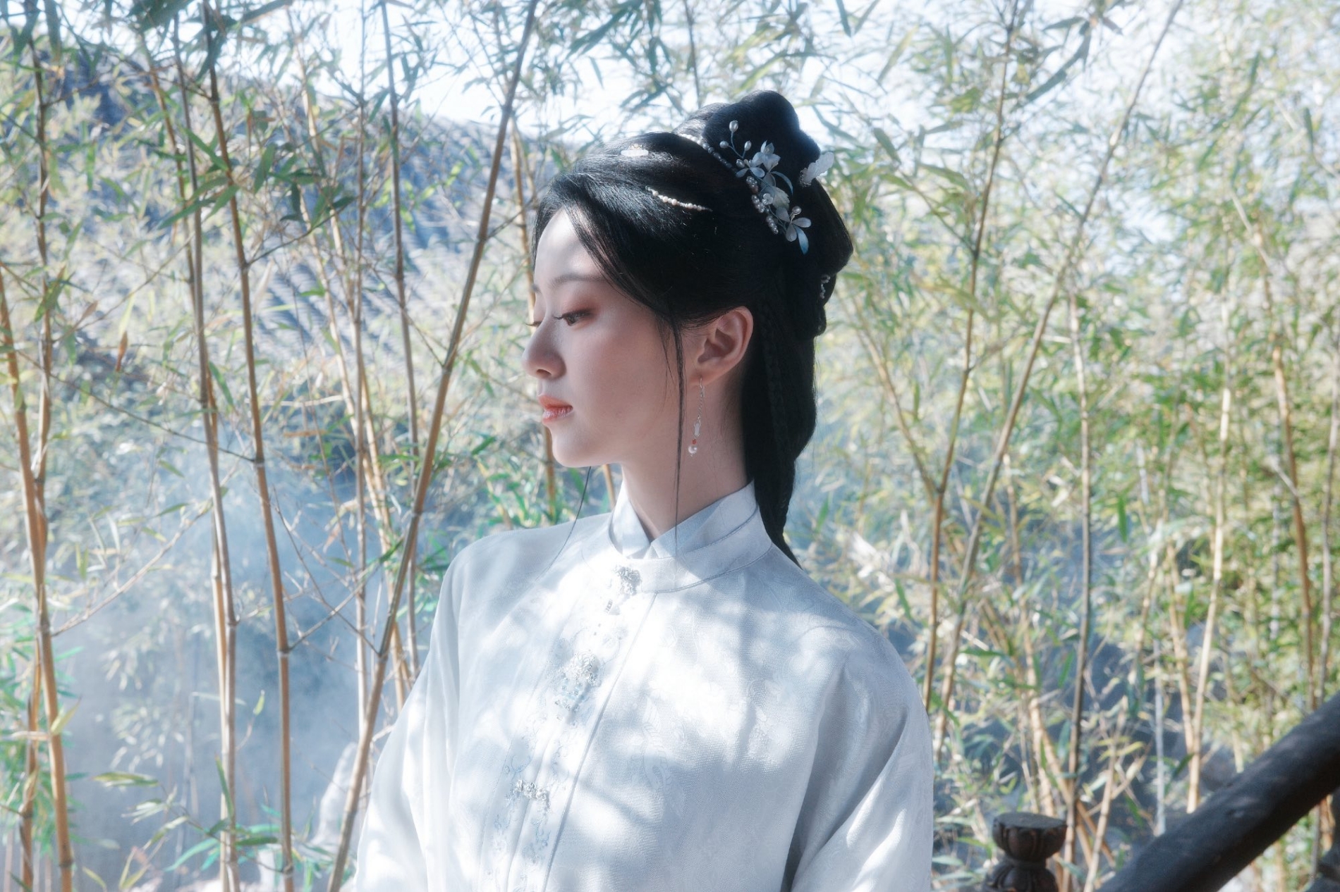 Phong hoa tuyệt đại cũng kh&ocirc;ng đủ h&igrave;nh dung mỹ nh&acirc;n n&agrave;y: Trời sinh để đ&oacute;ng cổ trang, ngắm một hồi tưởng xuy&ecirc;n kh&ocirc;ng- Ảnh 5.