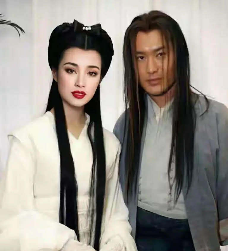 Mỹ nh&acirc;n su&yacute;t thay Lưu Diệc Phi đ&oacute;ng Tiểu Long Nữ: Nhan sắc n&agrave;y Do&atilde;n Ch&iacute; B&igrave;nh cũng ch&ecirc;, tr&ograve; cười lớn nhất showbiz- Ảnh 2.