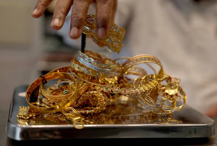 Người phụ nữ rút sổ tiết kiệm 860 triệu đồng mua vàng, 10 năm sau lãi 130% nhưng thừa nhận: “Tôi lãi đậm nhưng thấp thỏm, mất ăn mất ngủ”- Ảnh 2.