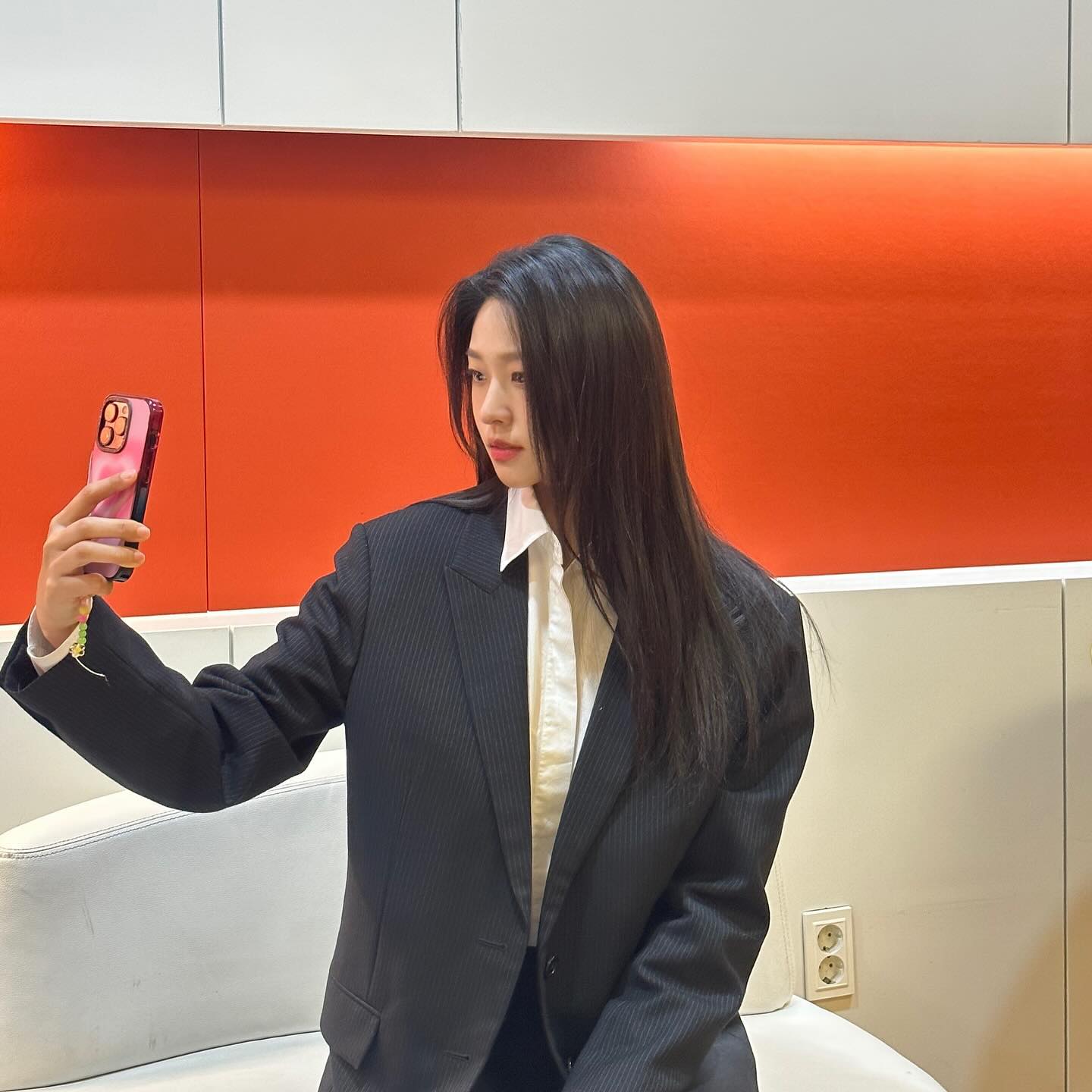 Mỹ nữ đóng cùng Song Hye Kyo trong siêu phẩm sắp chiếu: Nhan sắc như thiên thần, style xuất sắc- Ảnh 11. Mỹ nữ đóng cùng Song Hye Kyo trong siêu phẩm sắp chiếu: Nhan sắc như thiên thần, style xuất sắc- Ảnh 11.