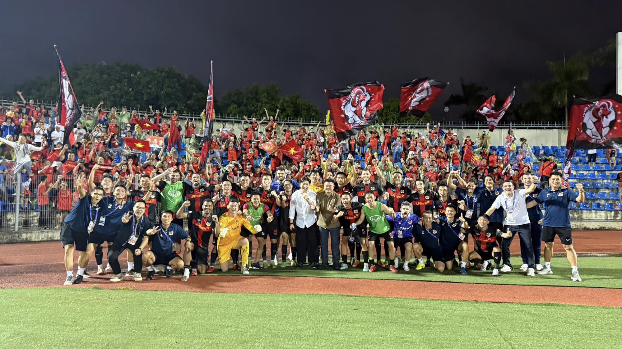 Chủ nh&acirc;n 3 Quả b&oacute;ng V&agrave;ng Việt Nam Nguyễn Ho&agrave;ng Đức - Bền bỉ với kỷ luật để giữ phong độ đỉnh cao- Ảnh 5.