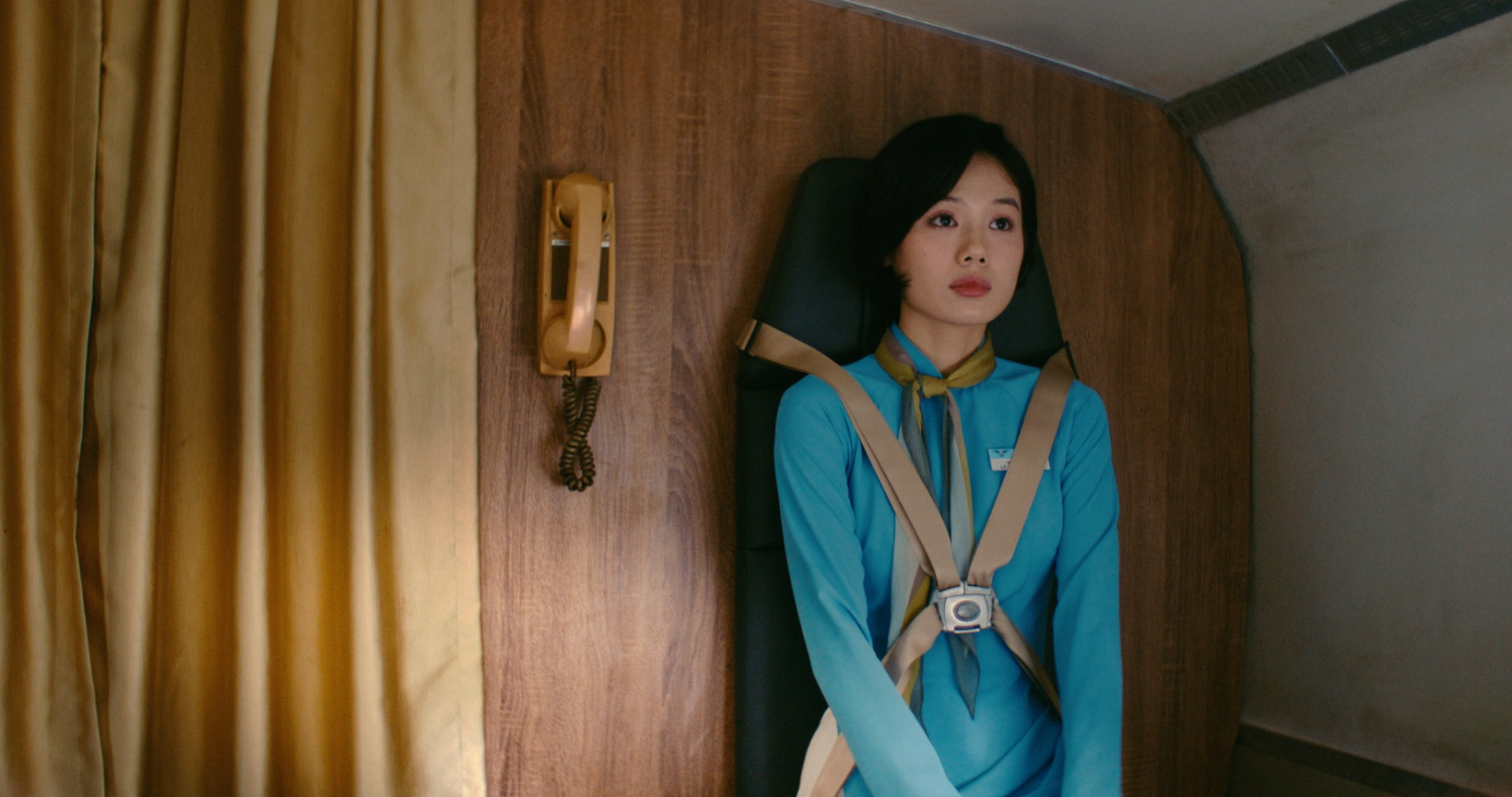 T&oacute;m d&iacute;nh cặp sao Vbiz c&ugrave;ng về sau sự kiện: Nhan sắc v&agrave;ng r&ograve;ng cả đ&ocirc;i, ngắm qu&ecirc;n sầu l&agrave; c&oacute; thật- Ảnh 1.