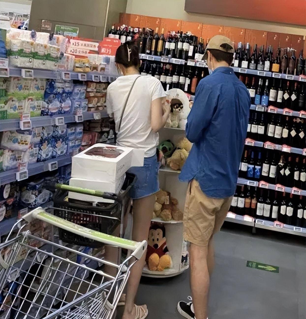 Mỹ nh&acirc;n gen Z n&oacute;i xấu cả showbiz chia tay bạn trai diễn vi&ecirc;n hơn 10 tuổi, đang rao b&aacute;n gấp căn hộ hạng sang- Ảnh 5.