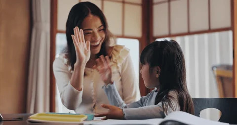 Giáo viên 30 năm đứng lớp nói thẳng: Vội đưa con đi học thêm chỉ vì điểm số, ít ai biết hết cái giá phải trả- Ảnh 3.