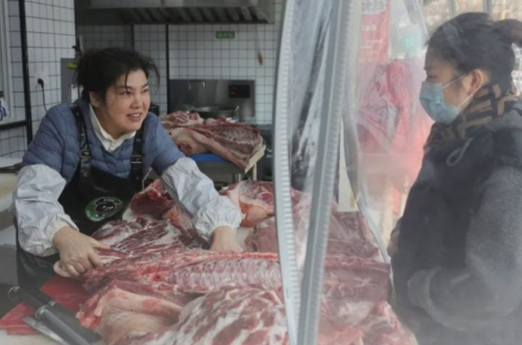 Trung Quốc đổ x&ocirc; nu&ocirc;i 1 giống lợn được v&iacute; &ldquo;Wagyu của thịt lợn&rdquo;: Gi&aacute; cao gấp 3 - 4 lần lợn trắng, nhu cầu đang ng&agrave;y c&agrave;ng tăng vọt- Ảnh 1.