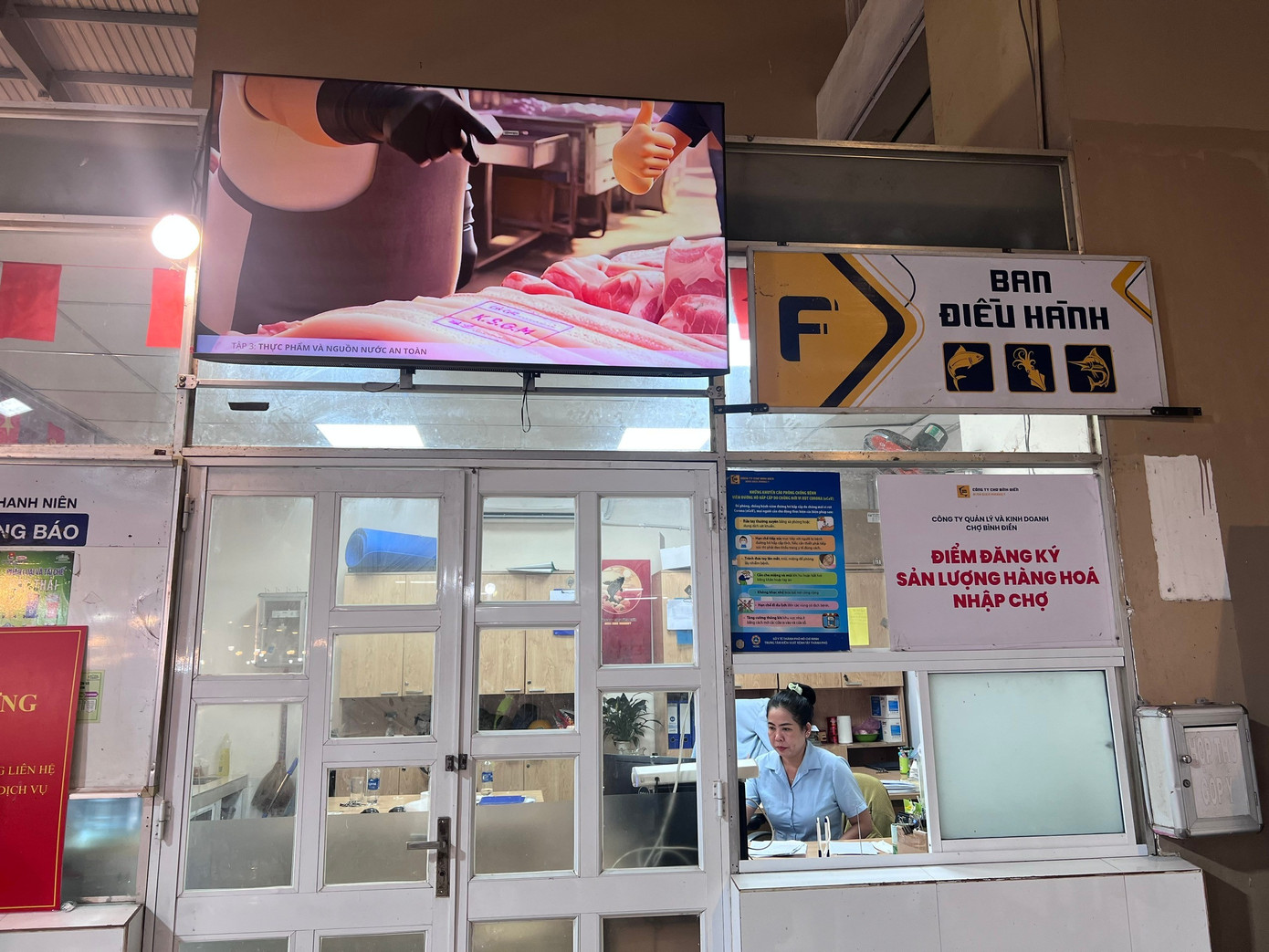 Lạc lối ở chợ đầu mối, săn sản vật 'ngon, size khủng' với gi&aacute; rẻ kh&ocirc;ng tưởng về ăn Tết- Ảnh 17.