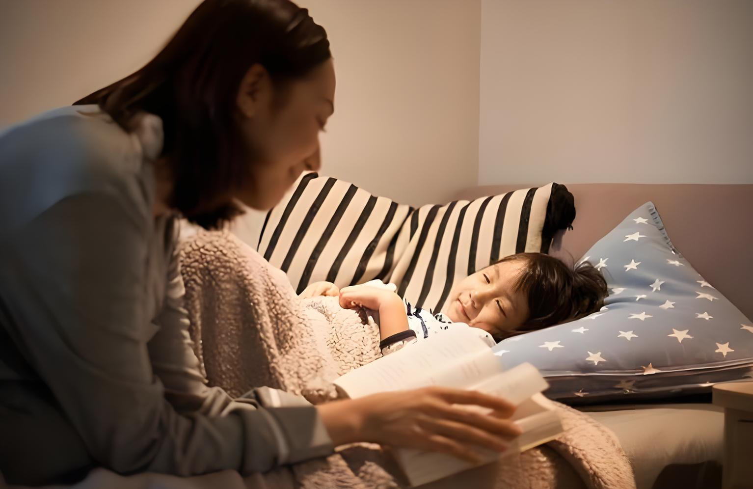 Con trai 11 tuổi ngủ chung giường với mẹ đơn th&acirc;n, camera ghi lại khoảnh khắc bất thường khiến người mẹ hoảng loạn- Ảnh 2.