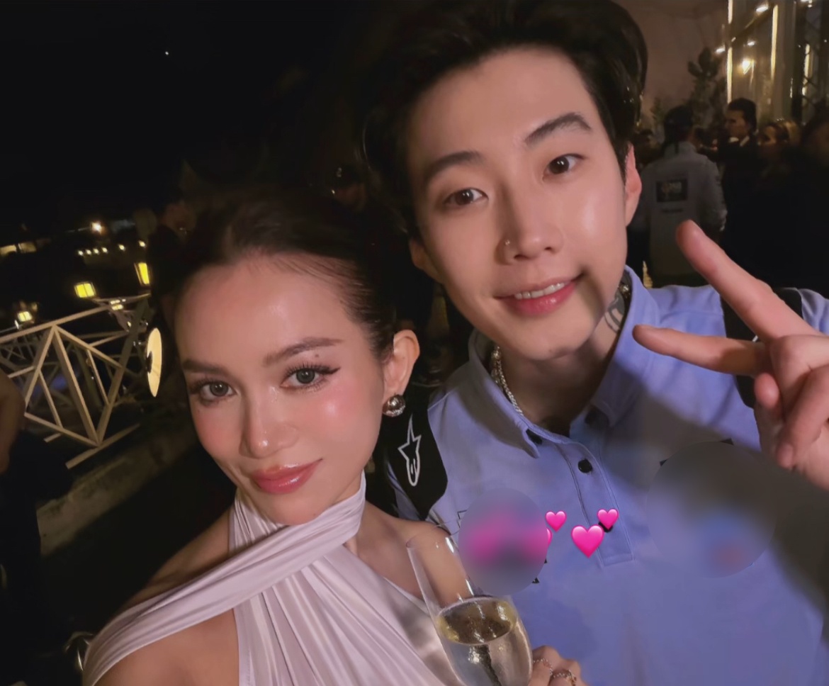 Phản ứng g&acirc;y tranh c&atilde;i của Sĩ Thanh giữa ồn &agrave;o tham dự sự kiện c&oacute; logo app c&aacute; độ- Ảnh 1.