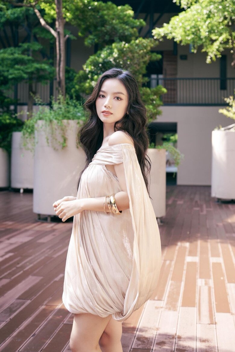 Mỹ nh&acirc;n n&agrave;y l&agrave; 