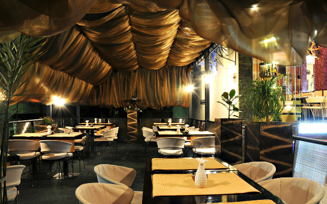 Kiểm tra an to&agrave;n thực phẩm 130 trung t&acirc;m hội nghị, nh&agrave; h&agrave;ng tiệc cưới ở TPHCM: 1 cơ sở bị phạt!- Ảnh 1.