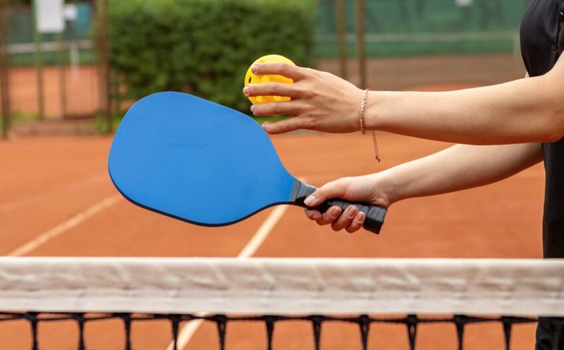 Bác sĩ cảnh báo KHẨN: Người chơi pickleball gặp 5 dấu hiệu này có thể đang vỡ túi ngực- Ảnh 3.