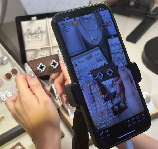 Đừng mua đồ Tết mù quáng, nhất là 5 món Đừng mua đồ Tết mù quáng, nhất là 5 món