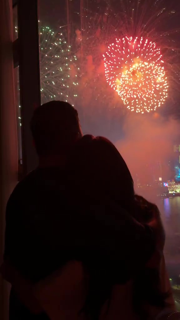 Chồng Ph&oacute; chủ tịch cứ l&agrave;m điều n&agrave;y với Quy&ecirc;n Qui suốt th&ocirc;i- Ảnh 8.