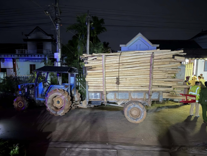 Hai chị em ruột ở Huế chết thảm sau va chạm với xe m&aacute;y c&agrave;y chở keo tr&agrave;m- Ảnh 1.