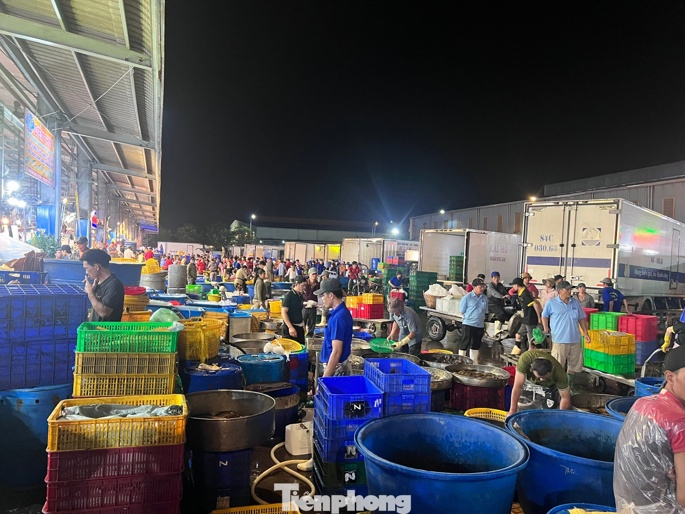 Lạc lối ở chợ đầu mối, săn sản vật 'ngon, size khủng' với gi&aacute; rẻ kh&ocirc;ng tưởng về ăn Tết- Ảnh 16.