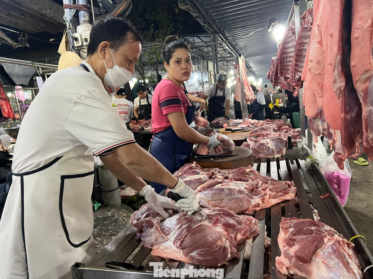 Lạc lối ở chợ đầu mối, săn sản vật 'ngon, size khủng' với gi&aacute; rẻ kh&ocirc;ng tưởng về ăn Tết- Ảnh 34.