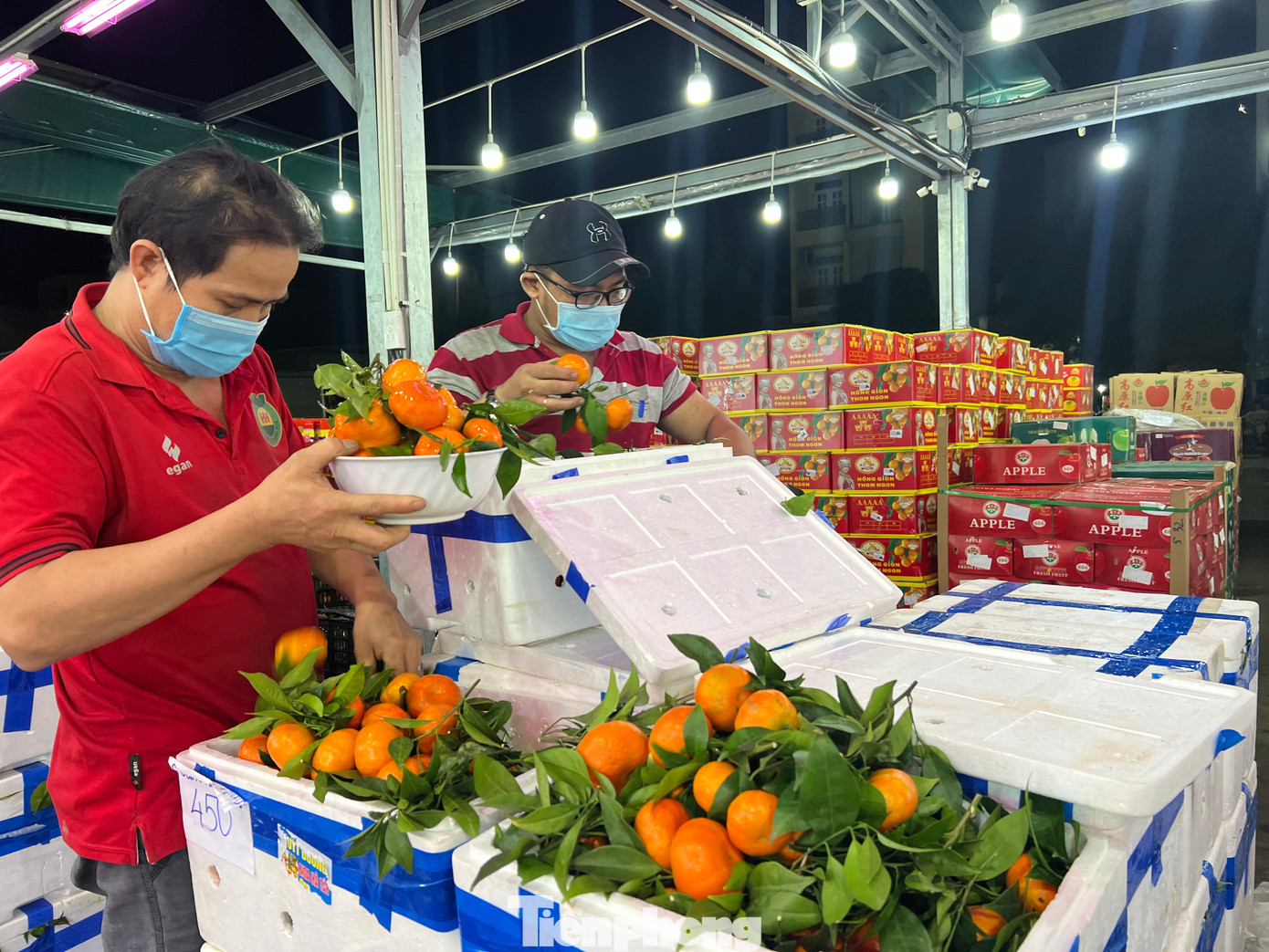 Lạc lối ở chợ đầu mối, săn sản vật 'ngon, size khủng' với gi&aacute; rẻ kh&ocirc;ng tưởng về ăn Tết- Ảnh 20.