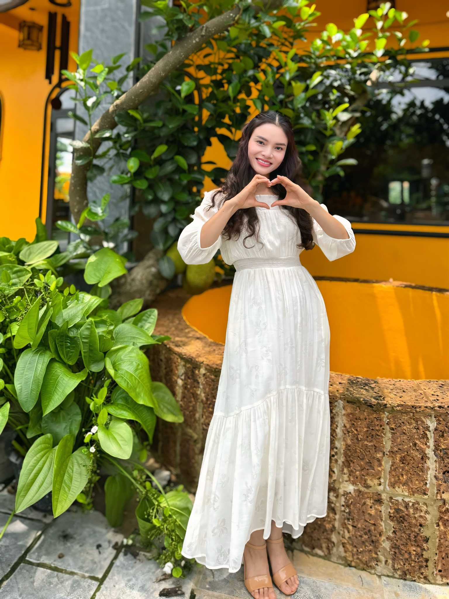 Nữ NSND sở hữu biệt phủ 10.000m2 ở H&agrave; Nội, 42 tuổi t&aacute;i h&ocirc;n, vừa x&acirc;y biệt thự mới 10 ph&ograve;ng ngủ- Ảnh 2.