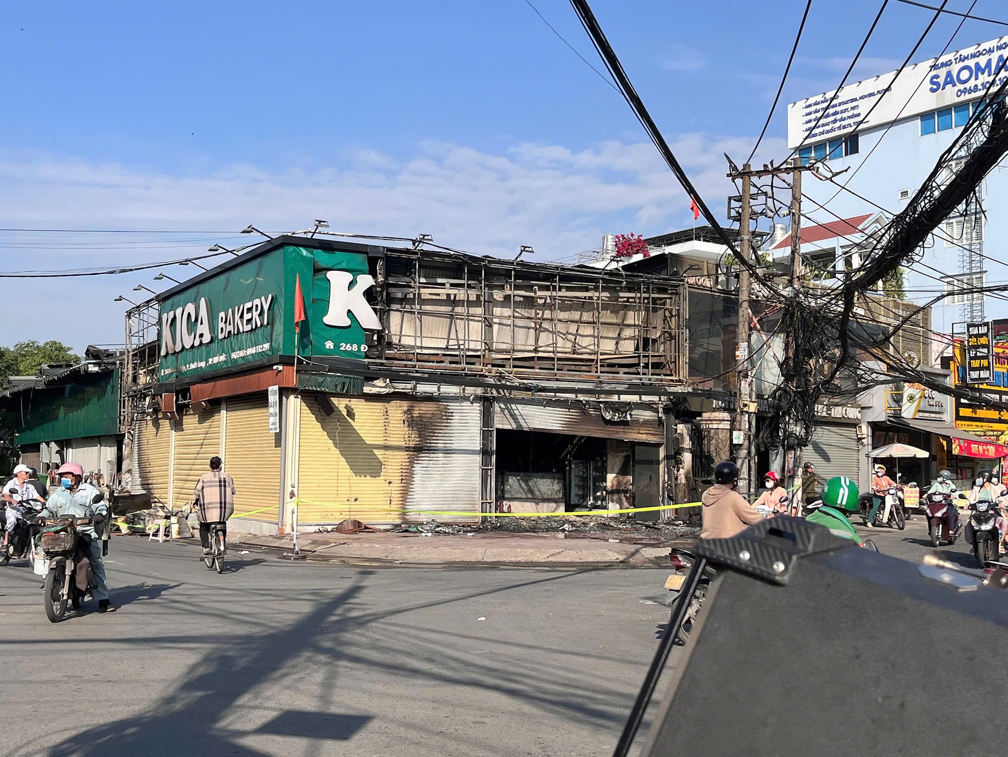 Ch&aacute;y tiệm b&aacute;nh l&uacute;c rạng s&aacute;ng ở TP.HCM- Ảnh 1.