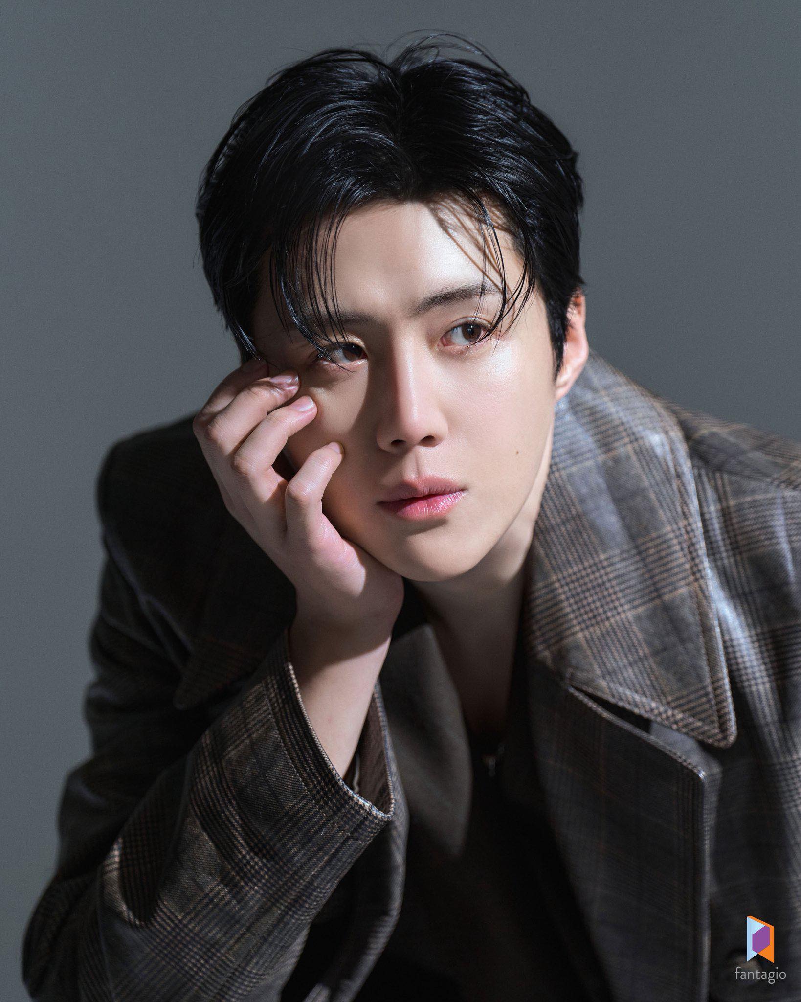 Kim Seon Ho: Mỹ nam ngụp lặn trong scandal r&uacute;ng động, c&aacute;i kết tồi tệ nhất- Ảnh 7.