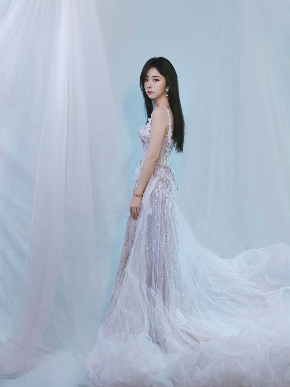 Th&aacute;nh hack tuổi đẹp nhất Trung Quốc m&ecirc; t&iacute;t local brand Việt- Ảnh 12.