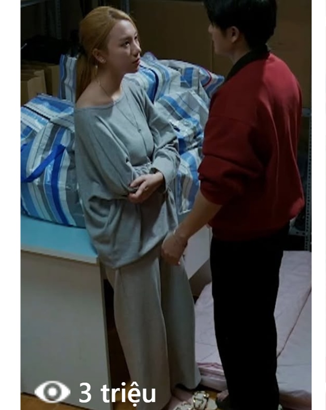 3 triệu người u m&ecirc; mỹ nam đỉnh nhất phim Việt giờ v&agrave;ng l&uacute;c n&agrave;y, thở th&ocirc;i cũng xứng l&agrave;m &ldquo;người y&ecirc;u quốc d&acirc;n&rdquo;- Ảnh 4.