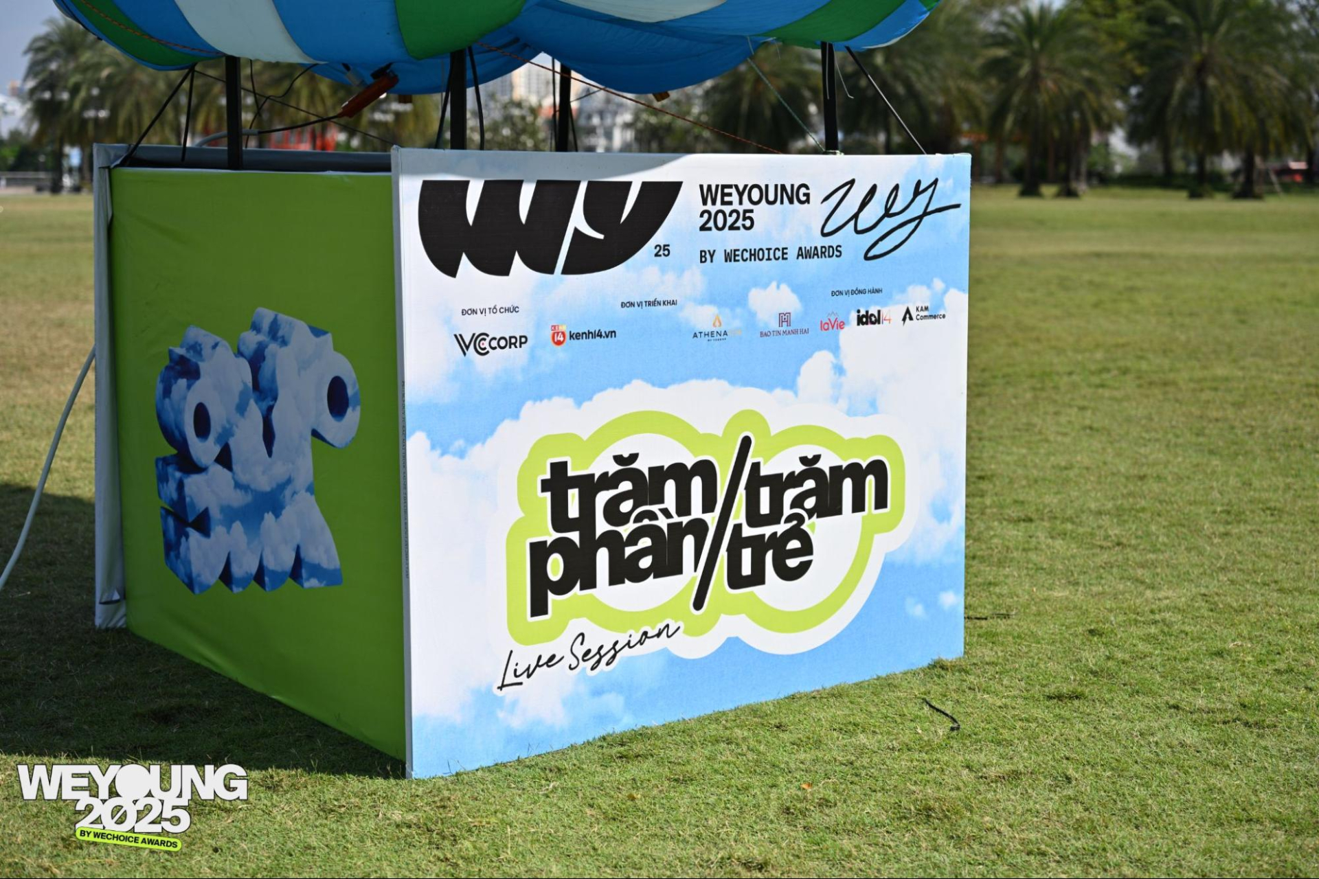 Trăm Phần Trăm Trẻ Live Session: Bữa tiệc &acirc;m nhạc khiến Gen Z đứng ngồi kh&ocirc;ng y&ecirc;n, c&agrave;ng nghe c&agrave;ng &ldquo;d&iacute;nh&rdquo;- Ảnh 1.