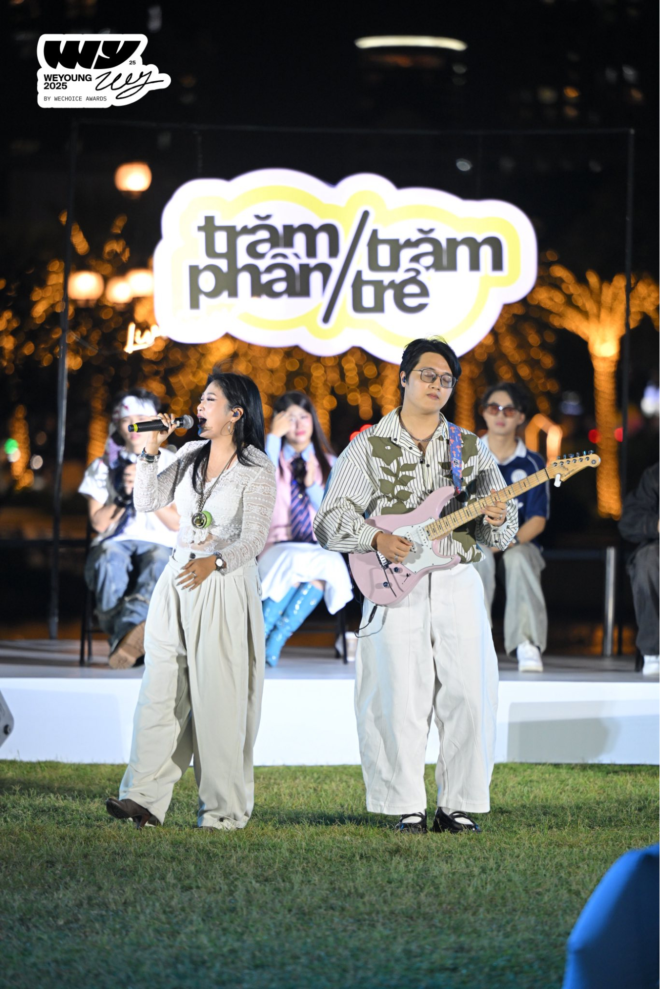 Trăm Phần Trăm Trẻ Live Session: Bữa tiệc &acirc;m nhạc khiến Gen Z đứng ngồi kh&ocirc;ng y&ecirc;n, c&agrave;ng nghe c&agrave;ng &ldquo;d&iacute;nh&rdquo;- Ảnh 8.