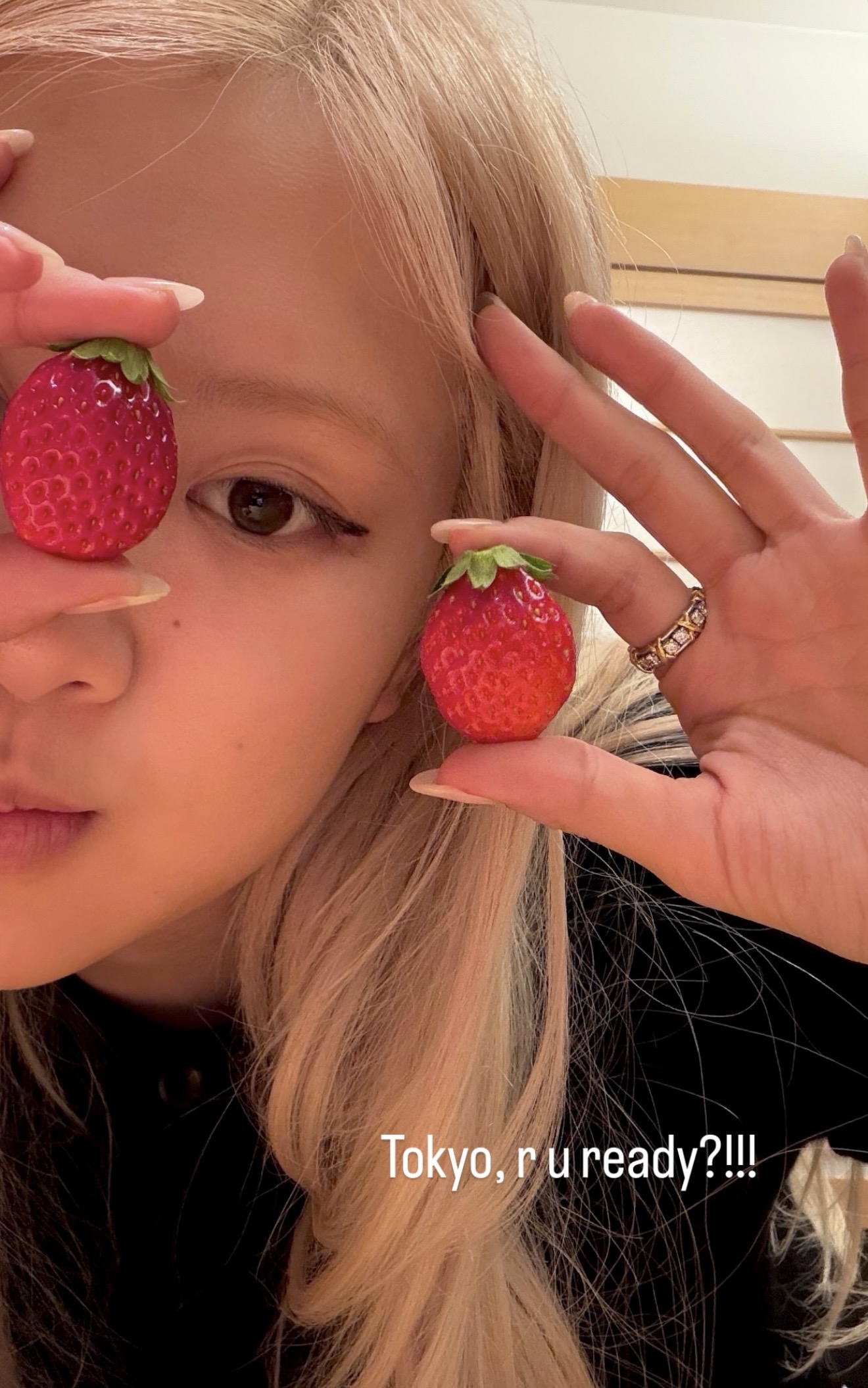 Trở th&agrave;nh gương mặt đẹp nhất thế giới, Ros&eacute; tiết lộ b&iacute; k&iacute;p: Ăn nhiều 2 m&oacute;n v&agrave;o m&ugrave;a đ&ocirc;ng- Ảnh 3.