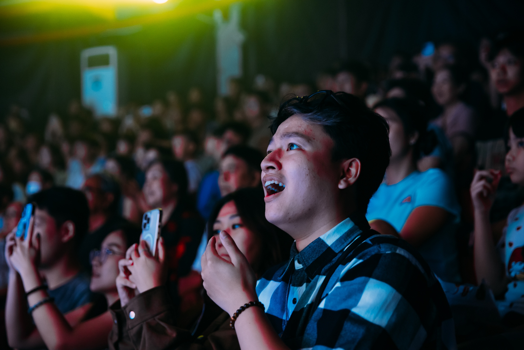 Vừa được đề cử WeChoice, "V&ugrave;ng Đất Kỳ B&iacute;" tung ngay tiền truyện: Kỹ thuật kh&oacute; hơn nhưng sức h&uacute;t của trai đẹp Hỏa Thần lại tăng gấp bội- Ảnh 15.