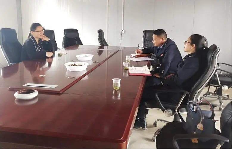 Kh&ocirc;ng chuyển khoản 3 tỷ đồng trả thuế, nữ kế to&aacute;n được cơ quan thuế khen nhanh tr&iacute;- Ảnh 1.