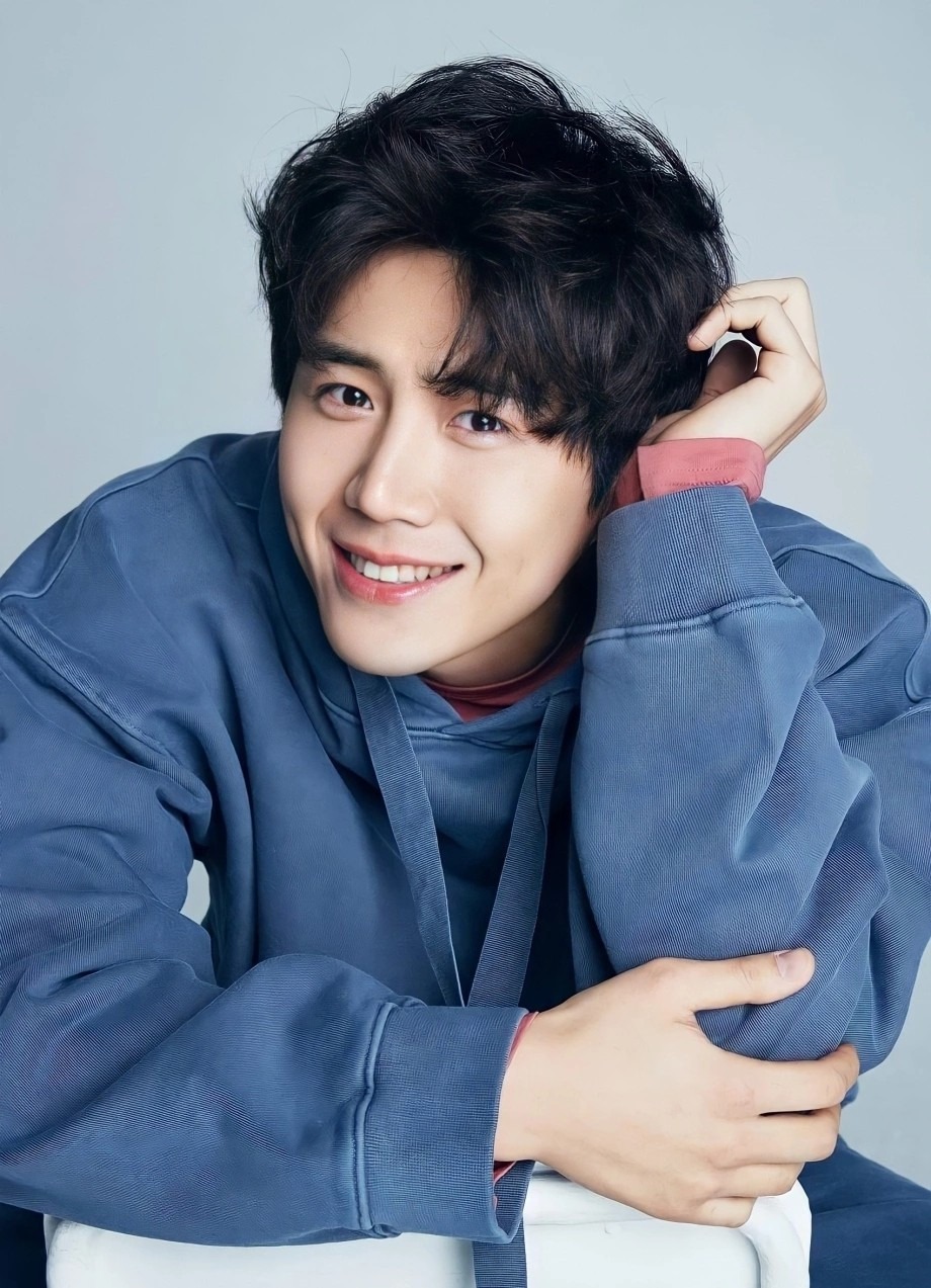 Kim Seon Ho: Mỹ nam ngụp lặn trong scandal r&uacute;ng động, c&aacute;i kết tồi tệ nhất- Ảnh 1.