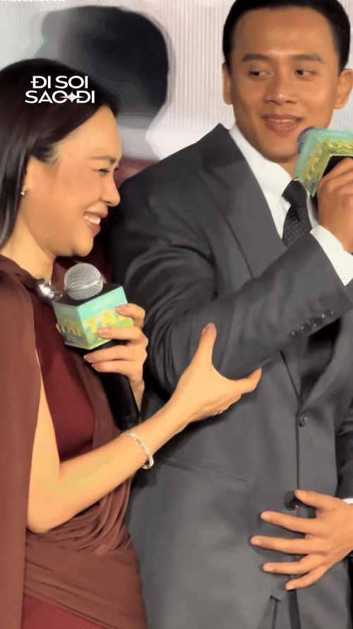 Mỹ T&acirc;m v&agrave; Mai T&agrave;i Phến chối kiểu g&igrave;: Hết uống chung ly nước cho đến bị "t&oacute;m d&iacute;nh" cảnh ra về chung- Ảnh 1.