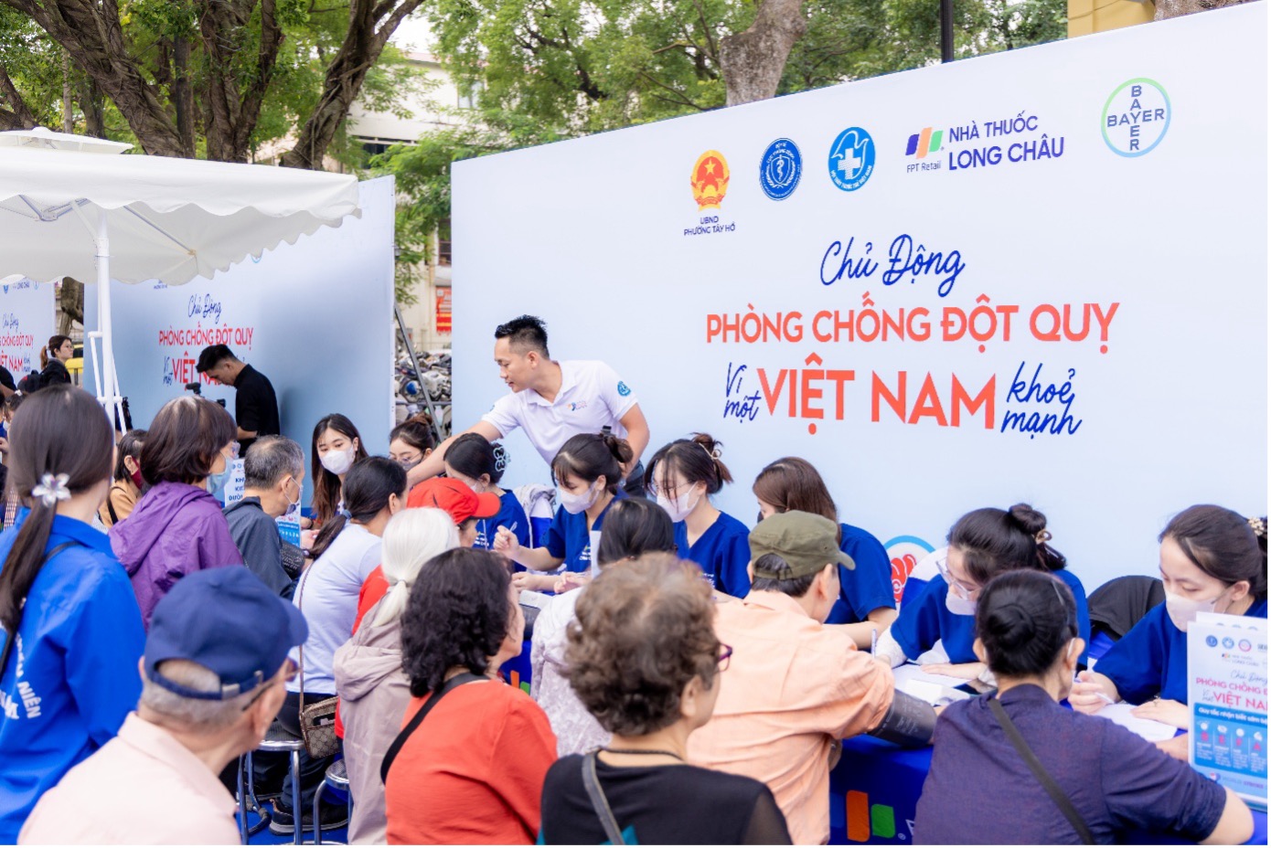 Long Ch&acirc;u hợp lực Cục Ph&ograve;ng bệnh v&agrave; Bayer triển khai chương tr&igrave;nh dự ph&ograve;ng, ph&aacute;t hiện sớm đột quỵ 2026 - 2030- Ảnh 5.