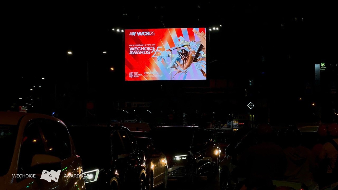 "Tr&agrave;n m&agrave;n h&igrave;nh LED" với WeChoice Awards 2025: Từ TP.HCM đến H&agrave; Nội - tự h&agrave;o v&igrave; được l&agrave;m người Việt Nam!- Ảnh 4.