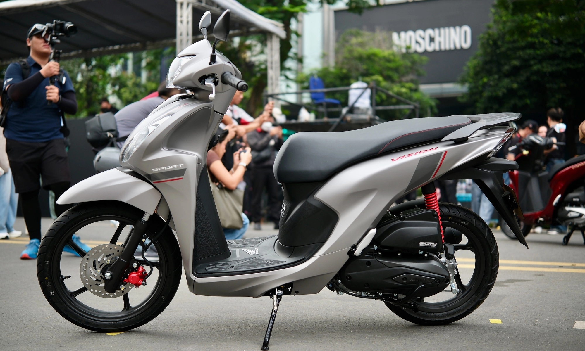 C&aacute;c HEAD của Honda sao thế? nhiều mẫu xe m&aacute;y tiếp tục đội gi&aacute; cả chục triệu đồng - l&yacute; do đằng sau l&agrave; g&igrave;?- Ảnh 2.