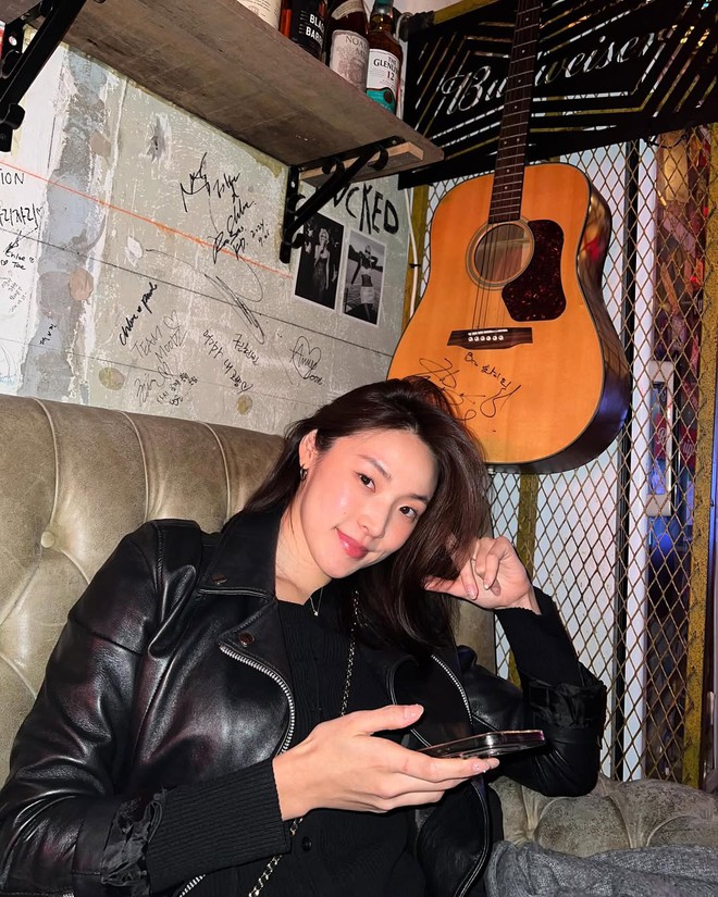 Drama queen hot nhất show hẹn h&ograve;: Sắc v&oacute;c đỉnh, khoảnh khắc mặc v&aacute;y b&igrave;nh d&acirc;n viral c&otilde;i mạng- Ảnh 19.