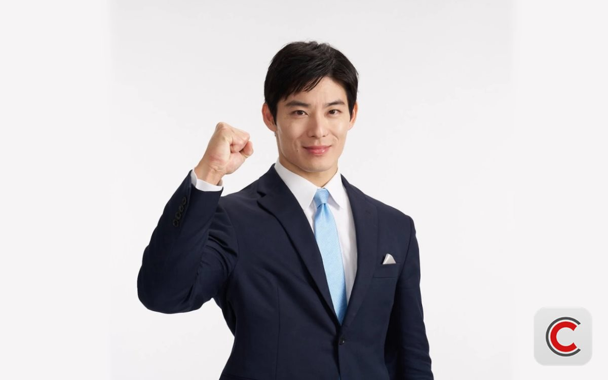 Thống đốc sinh năm 1990 g&acirc;y b&atilde;o to&agrave;n c&otilde;i mạng Nhật Bản: Đẹp trai như t&agrave;i tử điện ảnh, sở hữu 2 bằng cử nh&acirc;n, 1 bằng thạc sĩ tại Mỹ- Ảnh 1.