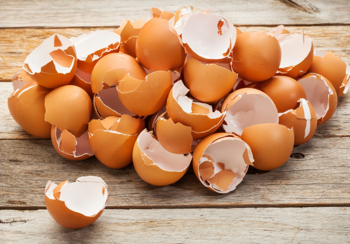 H&eacute; lộ 4 m&aacute;nh kh&oacute;e thường gặp khi mua trứng! Chỉ cần nhớ 2 điểm n&agrave;y bạn sẽ kh&ocirc;ng bị lừa- Ảnh 2.