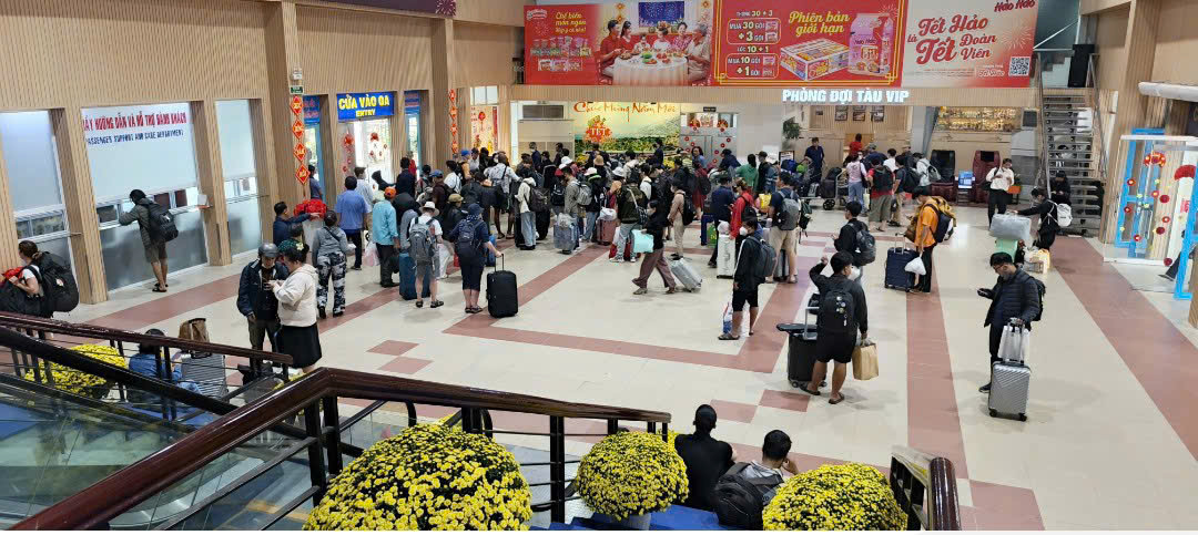 Đường sắt Việt Nam ph&aacute;t th&ocirc;ng b&aacute;o cận Tết Nguy&ecirc;n đ&aacute;n: Nhiều quy định kh&aacute;c hẳn ng&agrave;y thường- Ảnh 2.