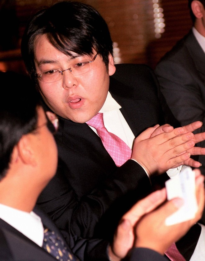 Nữ diễn vi&ecirc;n lấy chồng Chủ tịch: Đ&aacute;m cưới 500 m&acirc;m, 100 chiếc Rolls-Royce rước d&acirc;u v&agrave; c&uacute; sốc sau 15 th&aacute;ng chung nh&agrave;- Ảnh 3.