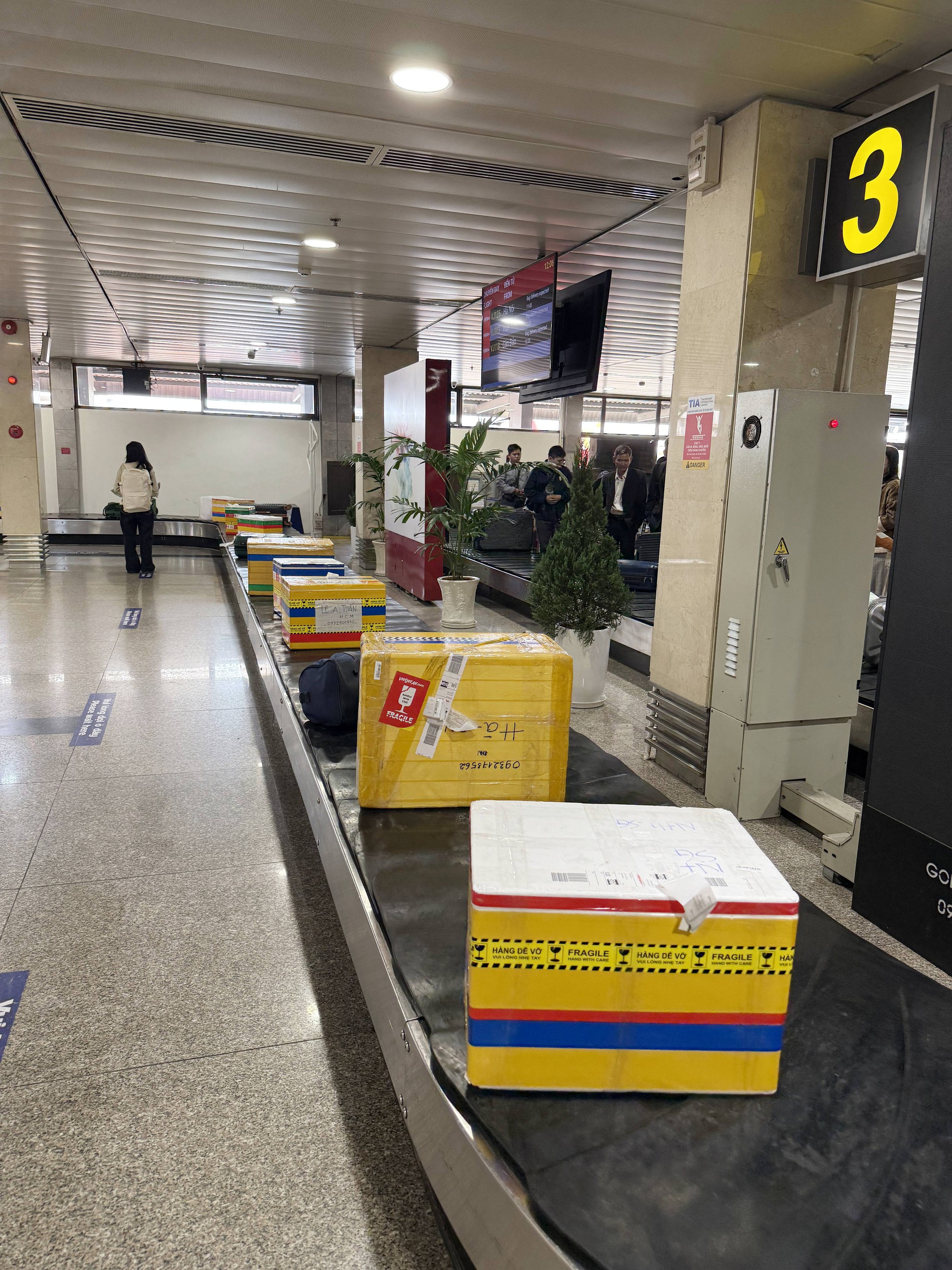 1 thứ chỉ có ở sân bay Việt Nam khiến khách Tây thốt lên: "Nhìn là biết ngay nước nào!"- Ảnh 4. 1 thứ chỉ có ở sân bay Việt Nam khiến khách Tây thốt lên: