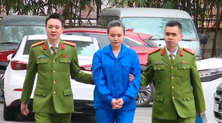 Lời khai của &Aacute; kh&ocirc;i B&ugrave;i Thị Phương Linh SN 2004 vừa bị bắt- Ảnh 1.
