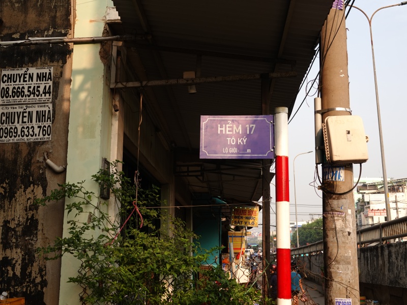 Tiếng chu&ocirc;ng b&aacute;o ch&aacute;y dồn dập giữa đ&ecirc;m v&agrave; những gi&acirc;y ph&uacute;t tuyệt vọng ph&aacute; cửa cứu 3 mẹ con trong vụ ch&aacute;y ở TP.HCM- Ảnh 4.