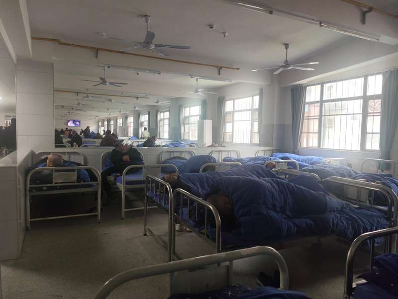 Th&acirc;m nhập bệnh viện t&acirc;m thần, h&eacute; lộ sự thật r&ugrave;ng m&igrave;nh ph&iacute;a sau những ca &ldquo;chẩn đo&aacute;n đi&ecirc;n&rdquo; v&agrave; đường d&acirc;y trục lợi bảo hiểm- Ảnh 2.