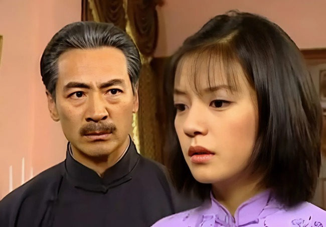 "Bố Triệu Vy" cha gi&agrave; con cọc, 71 tuổi vẫn phải chạy show nu&ocirc;i con- Ảnh 1.