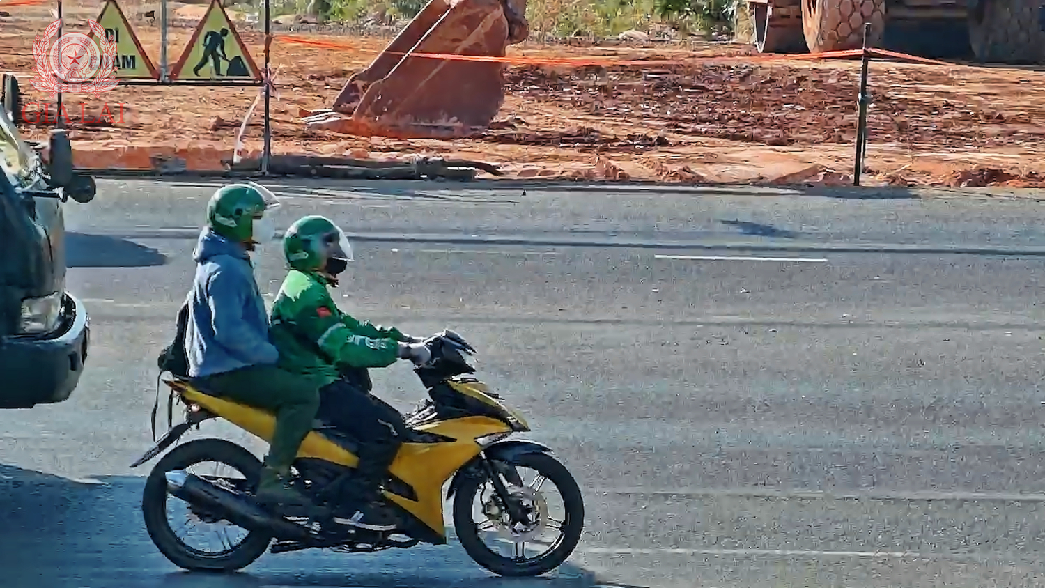 Vụ cướp ng&acirc;n h&agrave;ng ở Gia Lai: H&eacute; lộ danh t&iacute;nh v&agrave; địa điểm bắt giữ 2 nghi phạm- Ảnh 1.