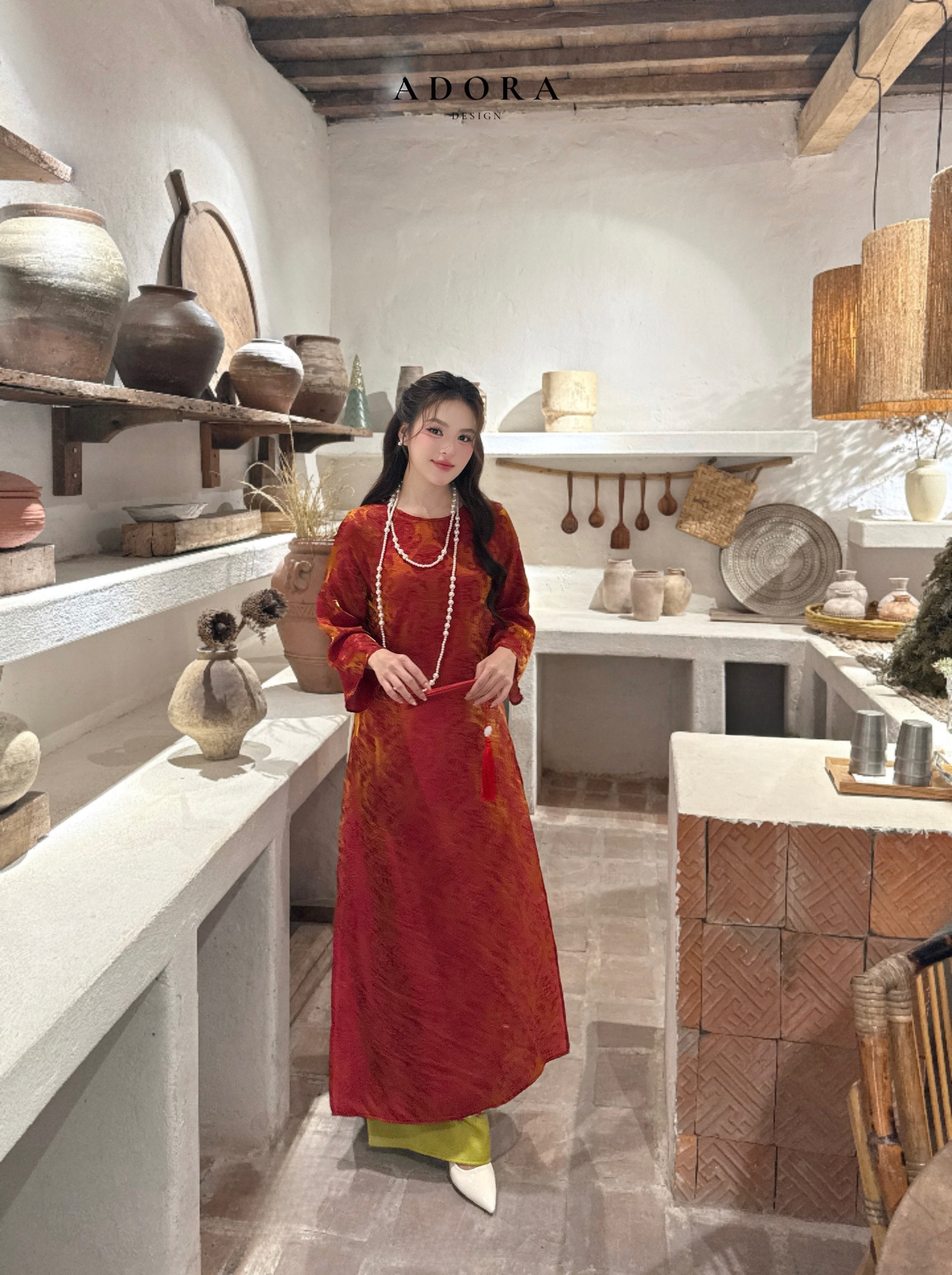 Chọn &aacute;o d&agrave;i t&ocirc;n d&aacute;ng: Lưu &yacute; then chốt để d&aacute;ng n&agrave;o mặc l&ecirc;n cũng thanh tho&aacute;t, kể cả eo to hay vai th&ocirc;- Ảnh 10.