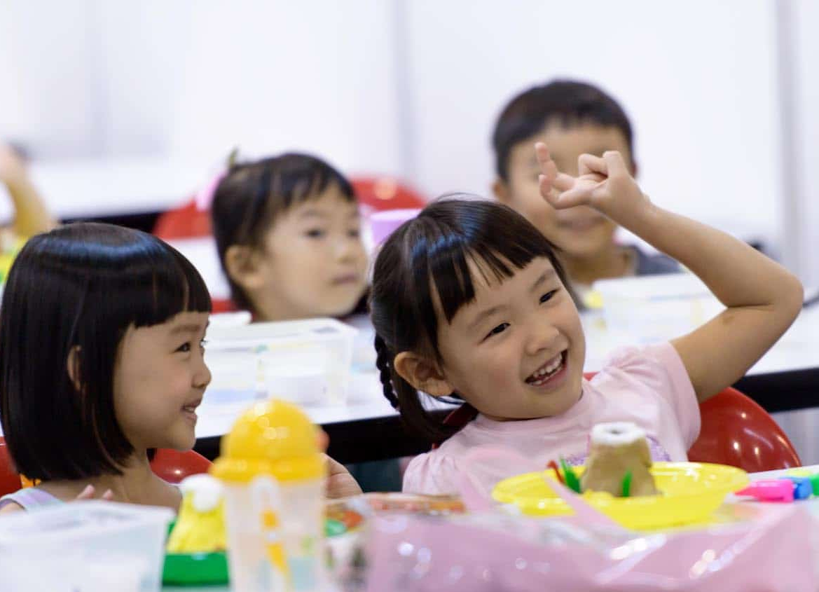 Th&igrave; ra cha mẹ ở 3 độ tuổi n&agrave;y thường c&oacute; con TH&Ocirc;NG MINH nhất - Nghi&ecirc;n cứu chỉ ra l&yacute; do- Ảnh 1.